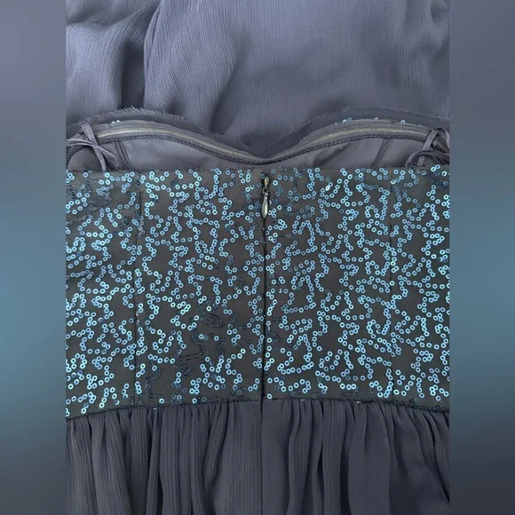 BCBG Paris navy strapless sequin top gown. Size 4 - Picture 10 of 11